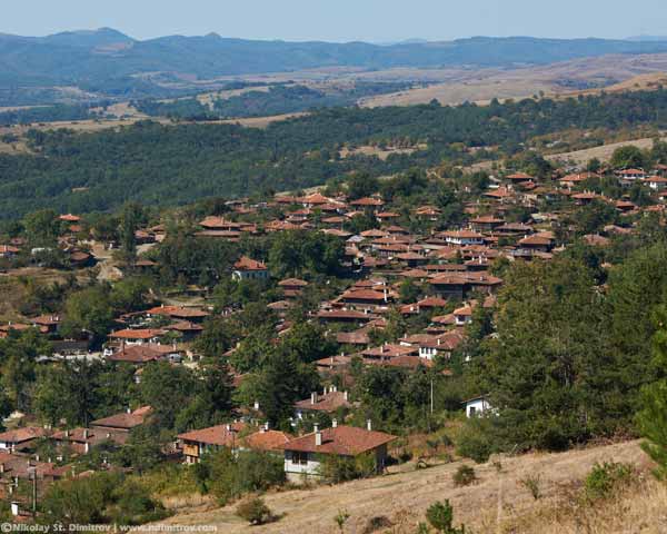 Жеравна - панорама на селото от Камънливка